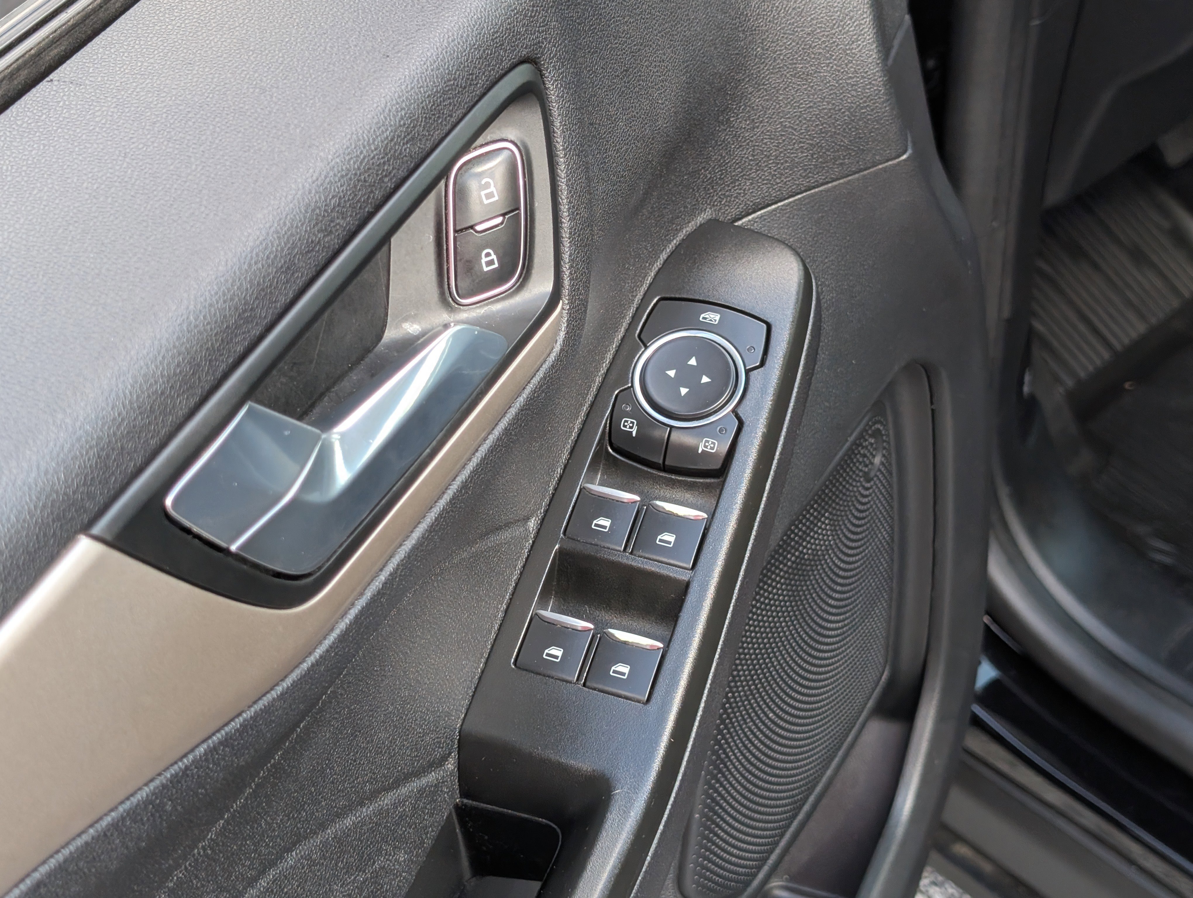 Certified 2022 Ford Escape SEL image 21