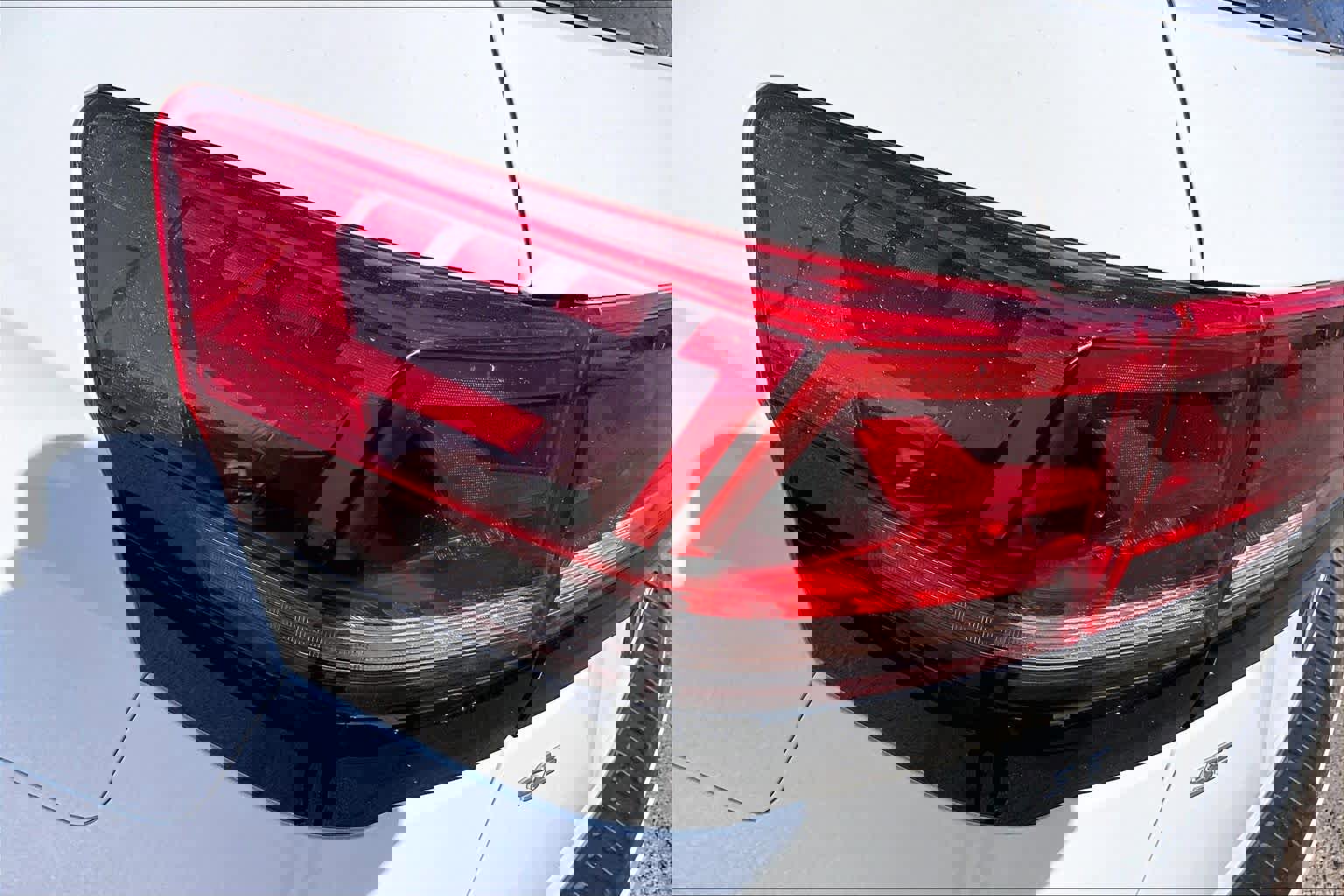 Used 2024 Volkswagen Atlas Peak Edition SE AWD/4WD image 28