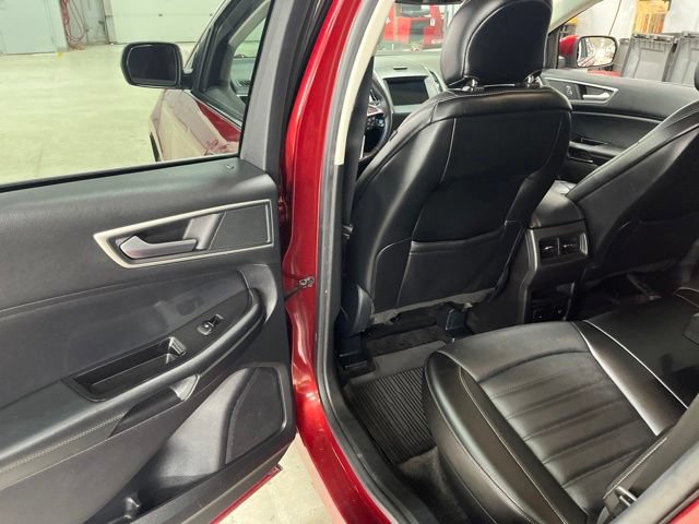 Certified 2017 Ford Edge SEL w/ Equipment Group 201A AWD/4WD image 41