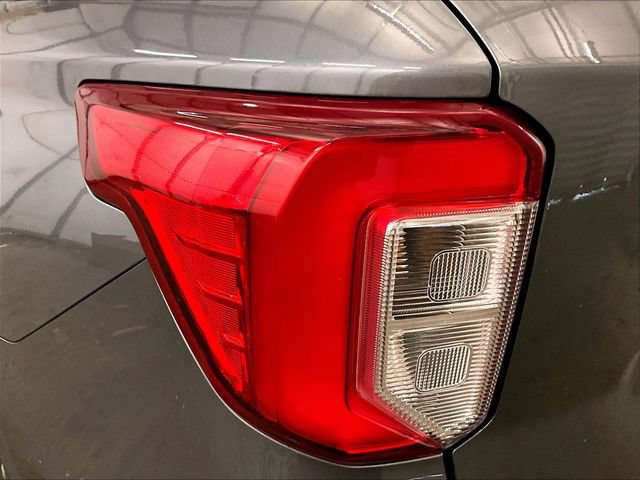 Certified 2021 Ford Explorer XLT w/ Equipment Group 202A AWD/4WD image 29