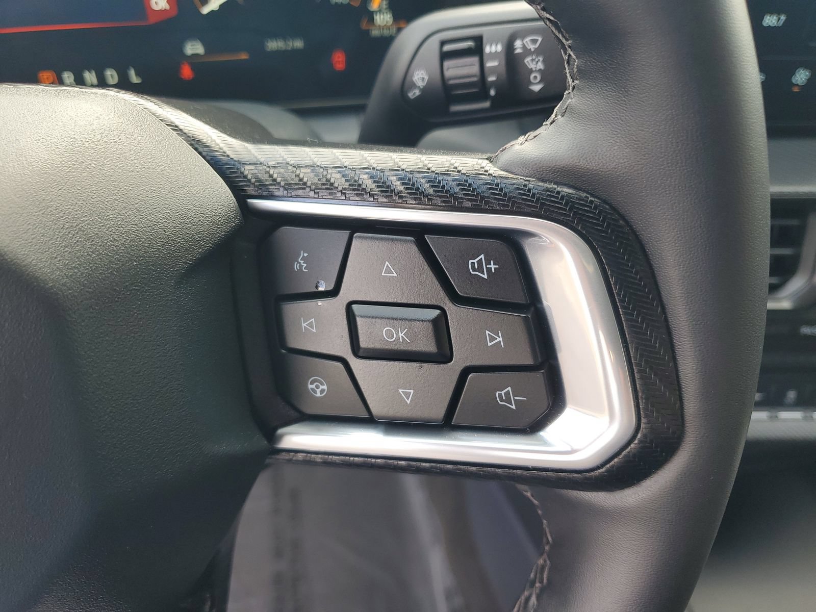 Certified 2025 Ford Mustang Coupe RWD image 16
