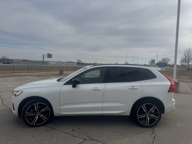 Used 2021 Volvo XC60 T5 R-Design w/ Protection Package Premier image 2
