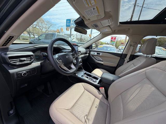 Certified 2023 Ford Explorer Limited w/ Limited Technology Package AWD/4WD image 18