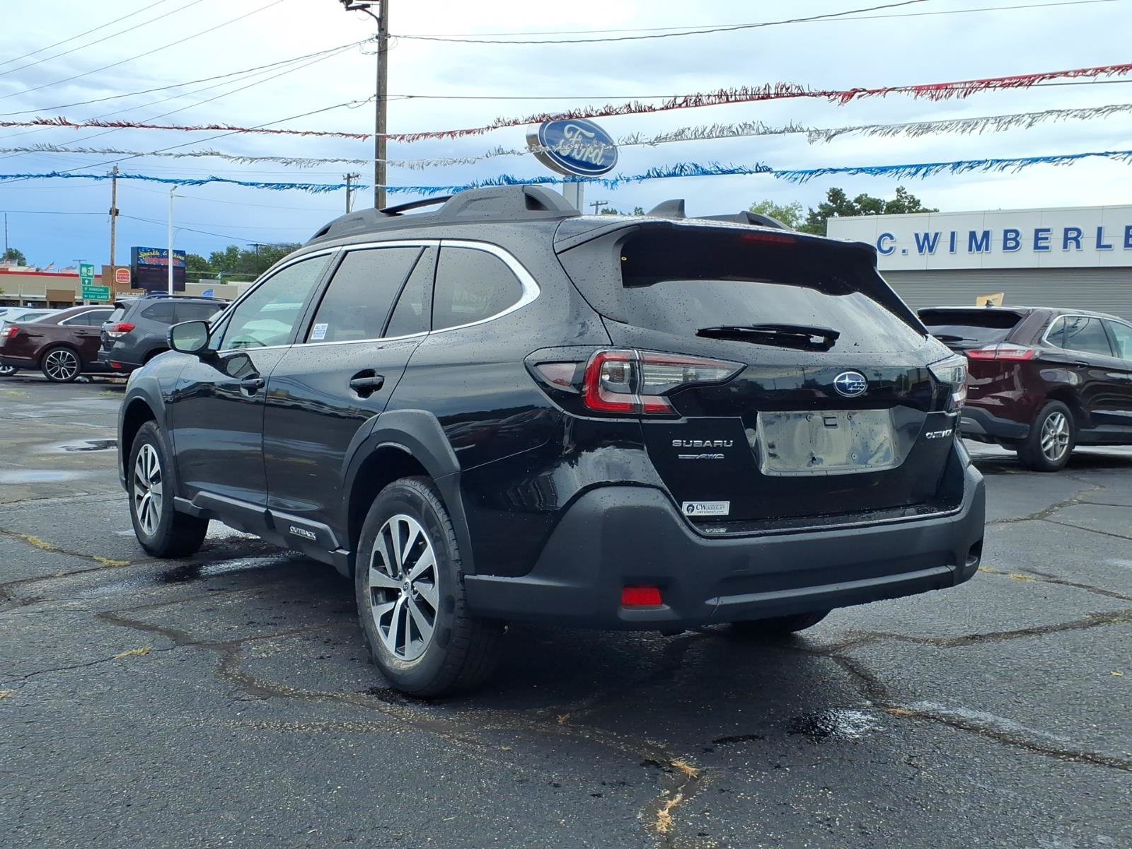 Used 2023 Subaru Outback Premium AWD/4WD image 13