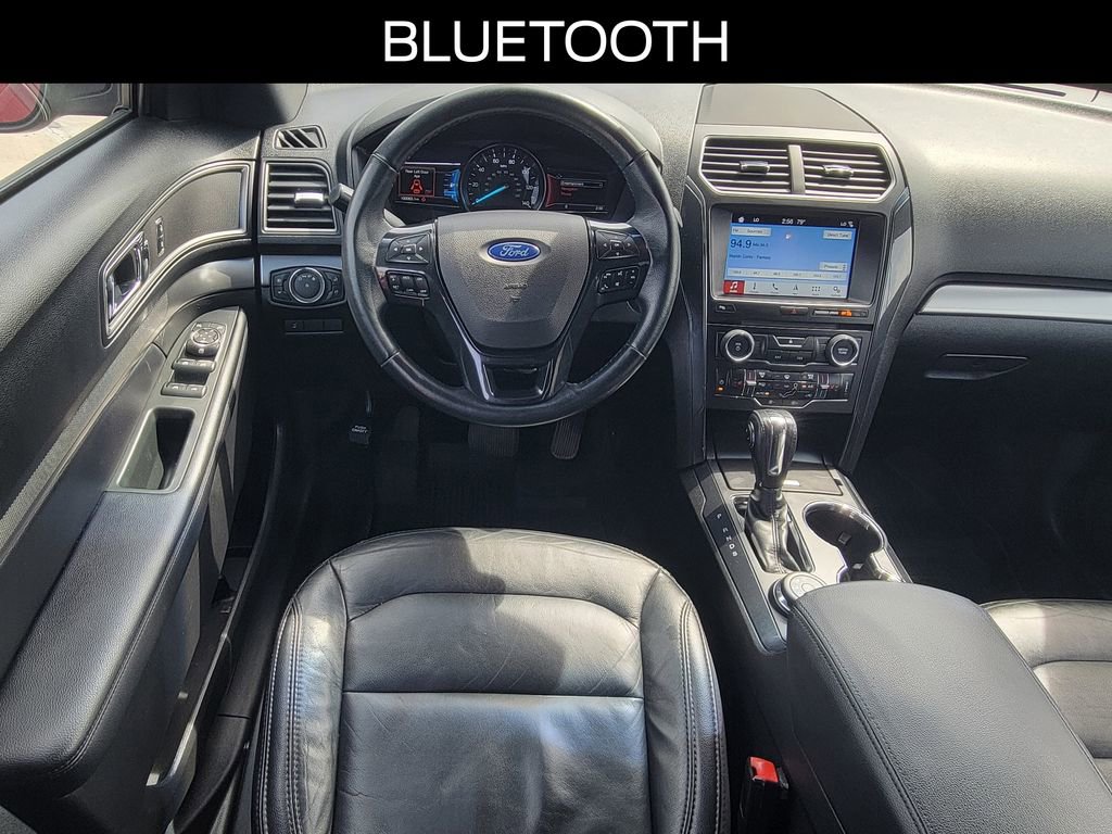 Certified 2018 Ford Explorer XLT w/ Equipment Group 202A image 9