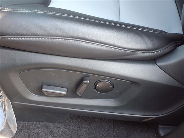 Certified 2023 Ford Explorer XLT w/ Equipment Group 202A image 9