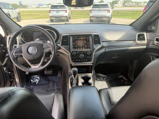 Used 2017 Jeep Grand Cherokee Limited AWD/4WD image 30
