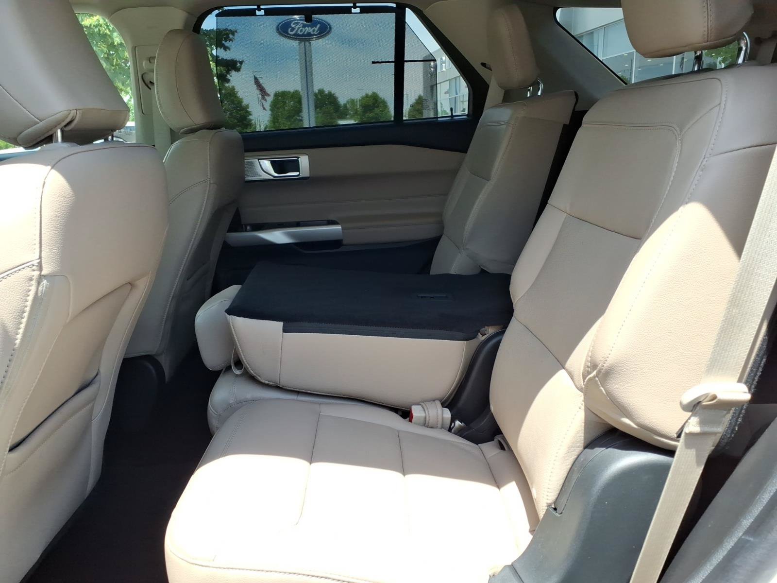 Certified 2023 Ford Explorer Limited w/ Limited Technology Package AWD/4WD image 6