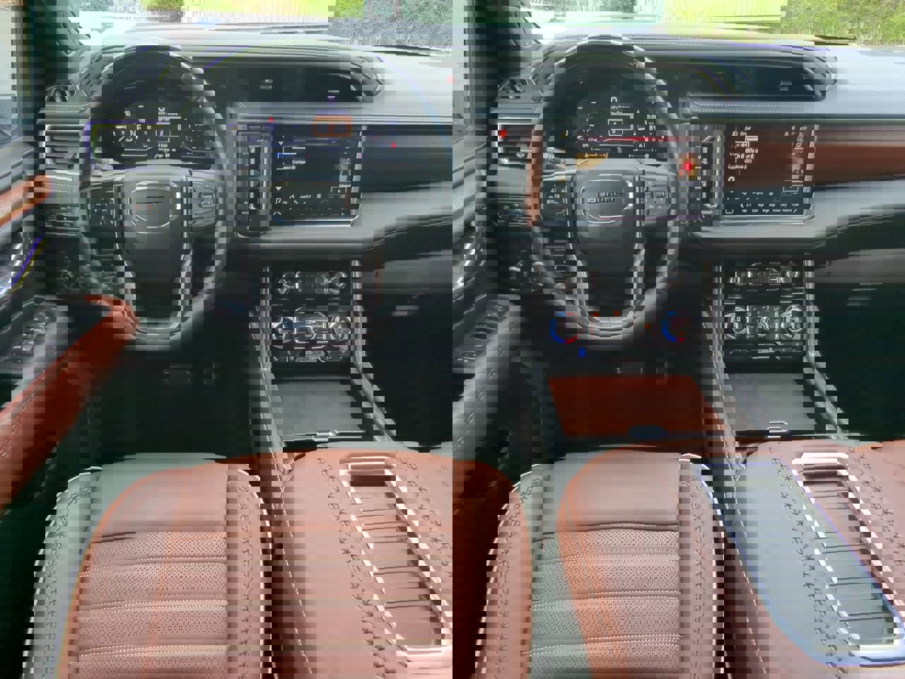 Used 2023 GMC Yukon Denali Ultimate image 14