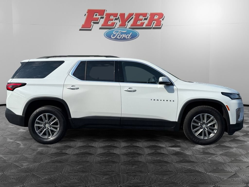 Used 2023 Chevrolet Traverse LT FWD image 6