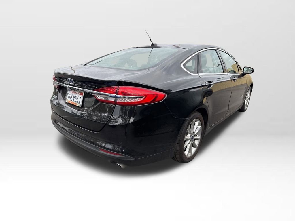 Certified 2017 Ford Fusion Energi SE image 3