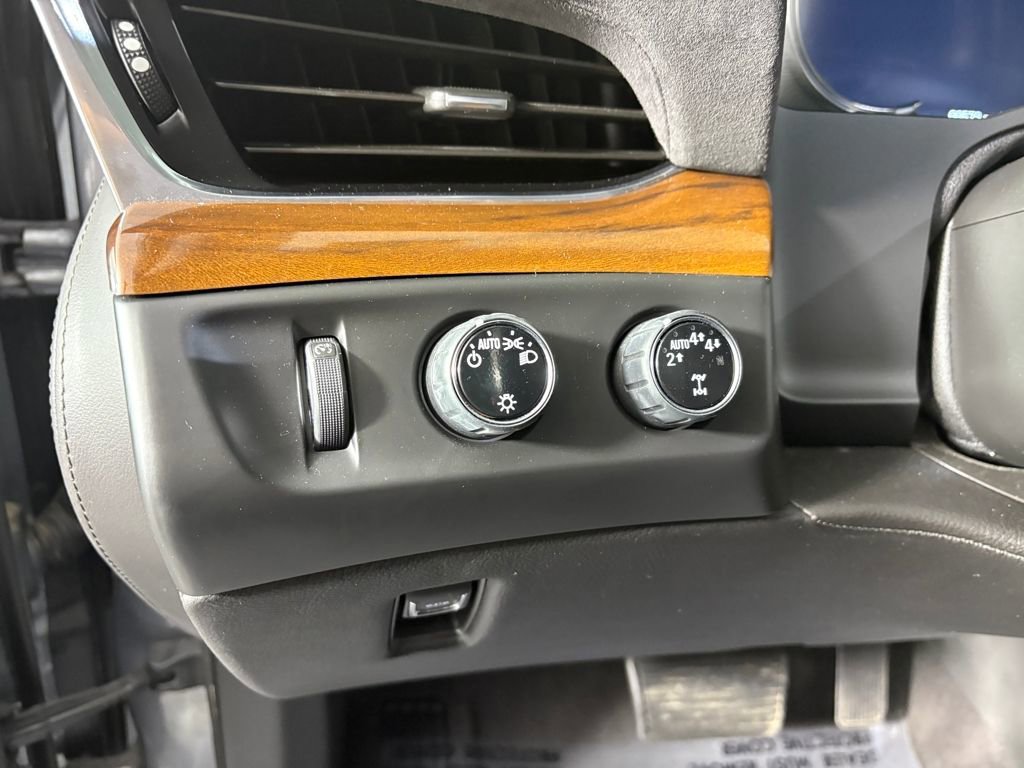 Used 2020 Cadillac Escalade Premium Luxury image 15