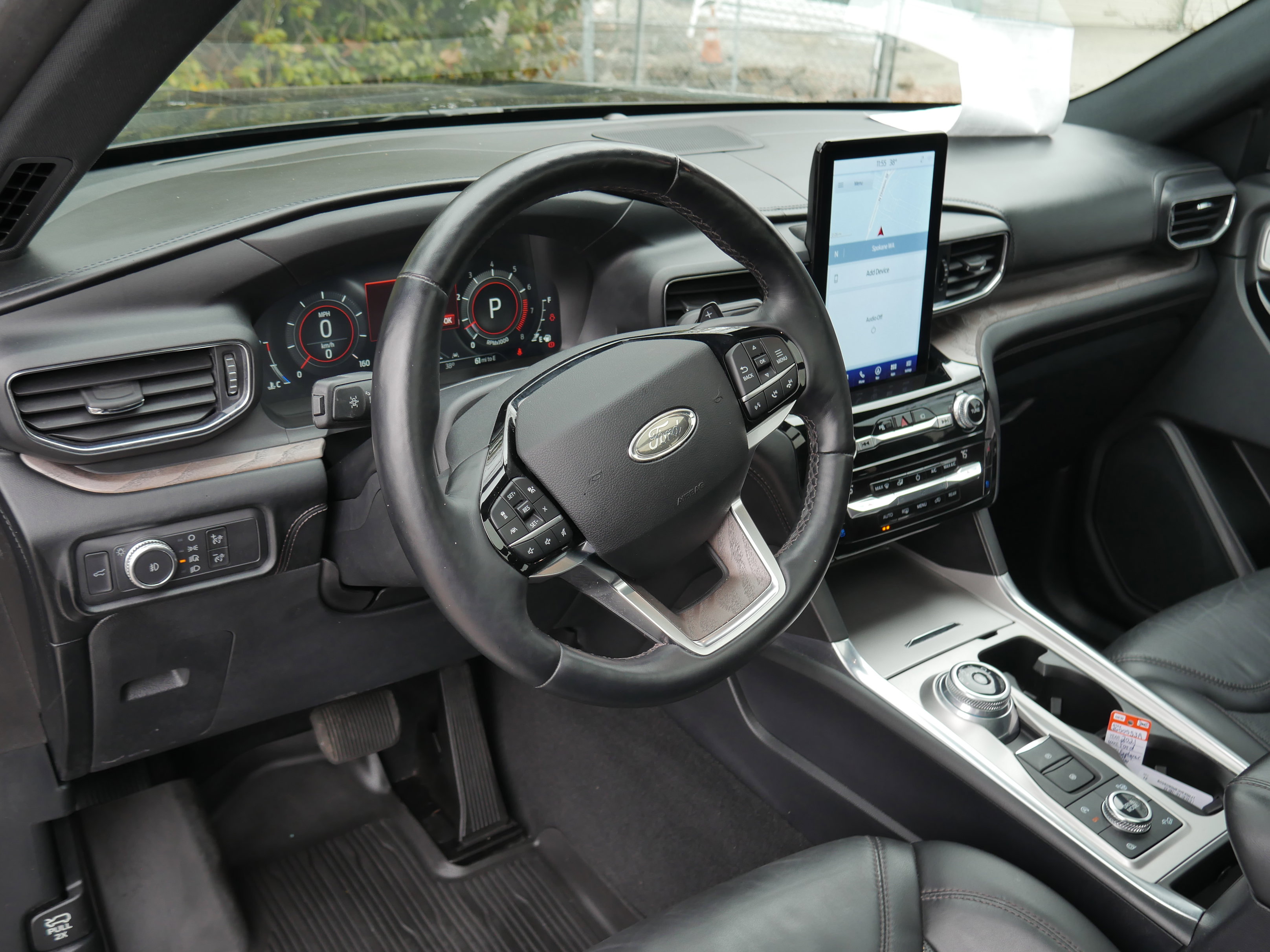 Certified 2021 Ford Explorer Platinum image 4