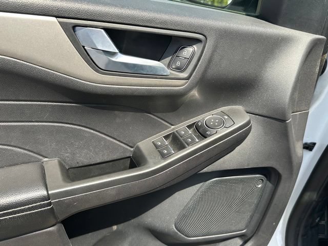 Certified 2021 Ford Escape SE FWD image 16