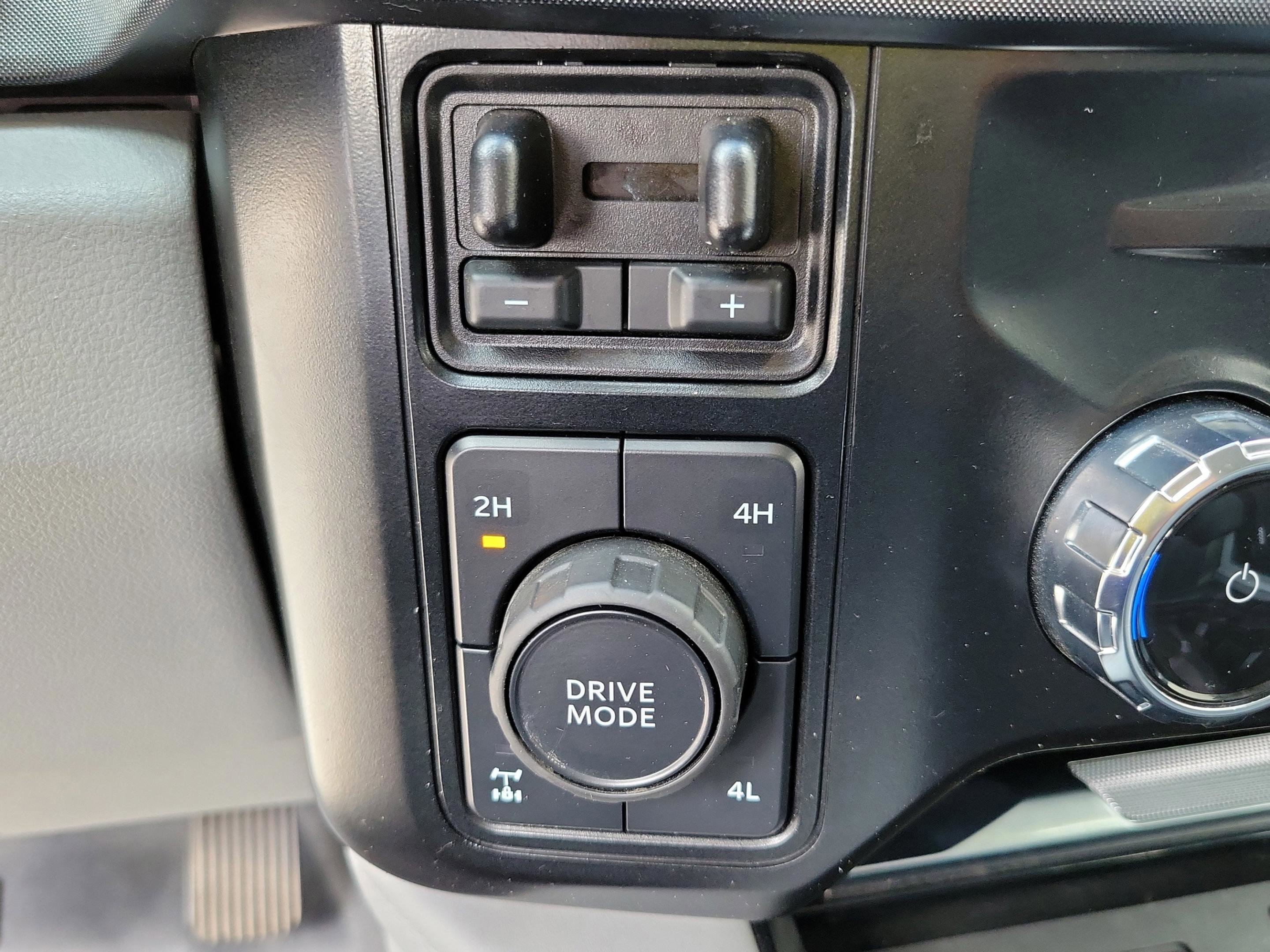 Certified 2024 Ford F250 Limited w/ FX4 Off-Road Package image 11