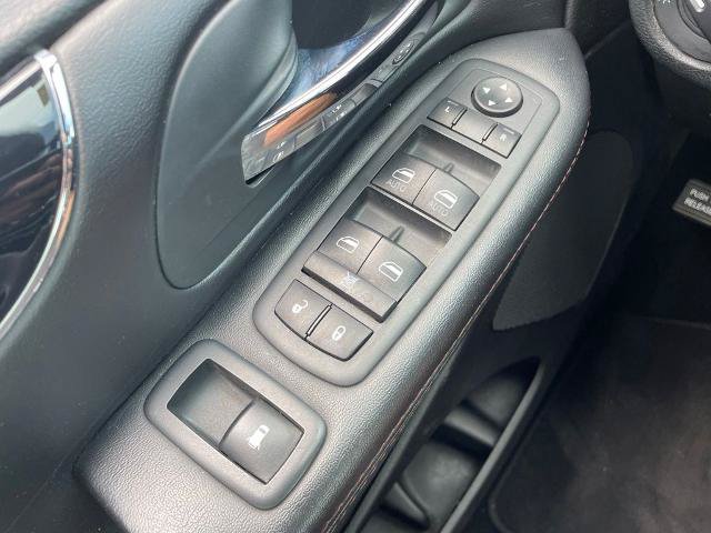Used 2020 Dodge Grand Caravan SE FWD image 23
