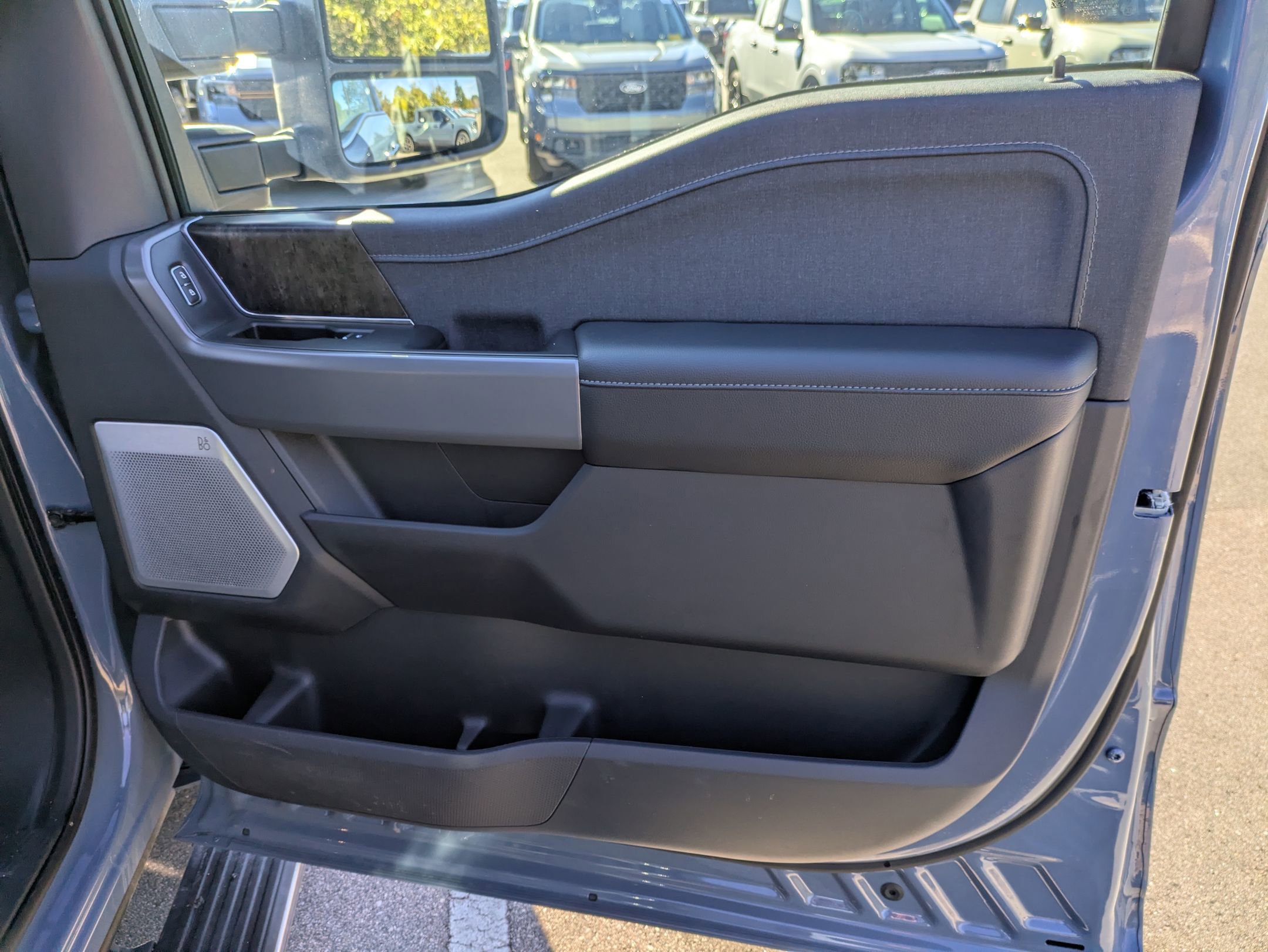 Certified 2023 Ford F150 Lariat w/ Equipment Group 502A High image 44