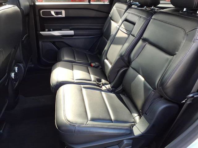 Certified 2021 Ford Explorer XLT w/ Equipment Group 202A image 20