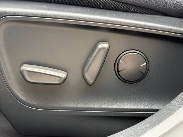 Certified 2020 Ford Escape SEL AWD/4WD image 18