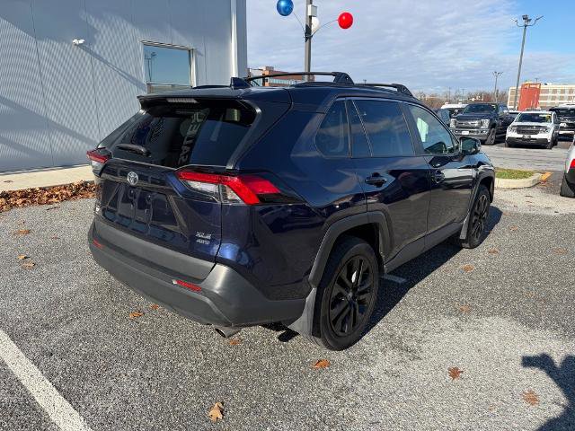 Used 2020 Toyota RAV4 XLE Premium image 8