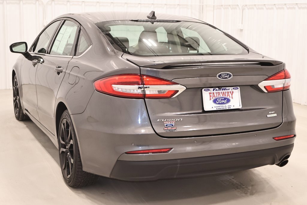 Certified 2019 Ford Fusion SE w/ Equipment Group 151A image 3