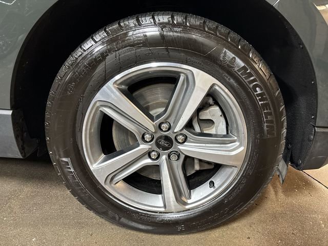 Certified 2024 Ford Edge SEL w/ Convenience Package image 2