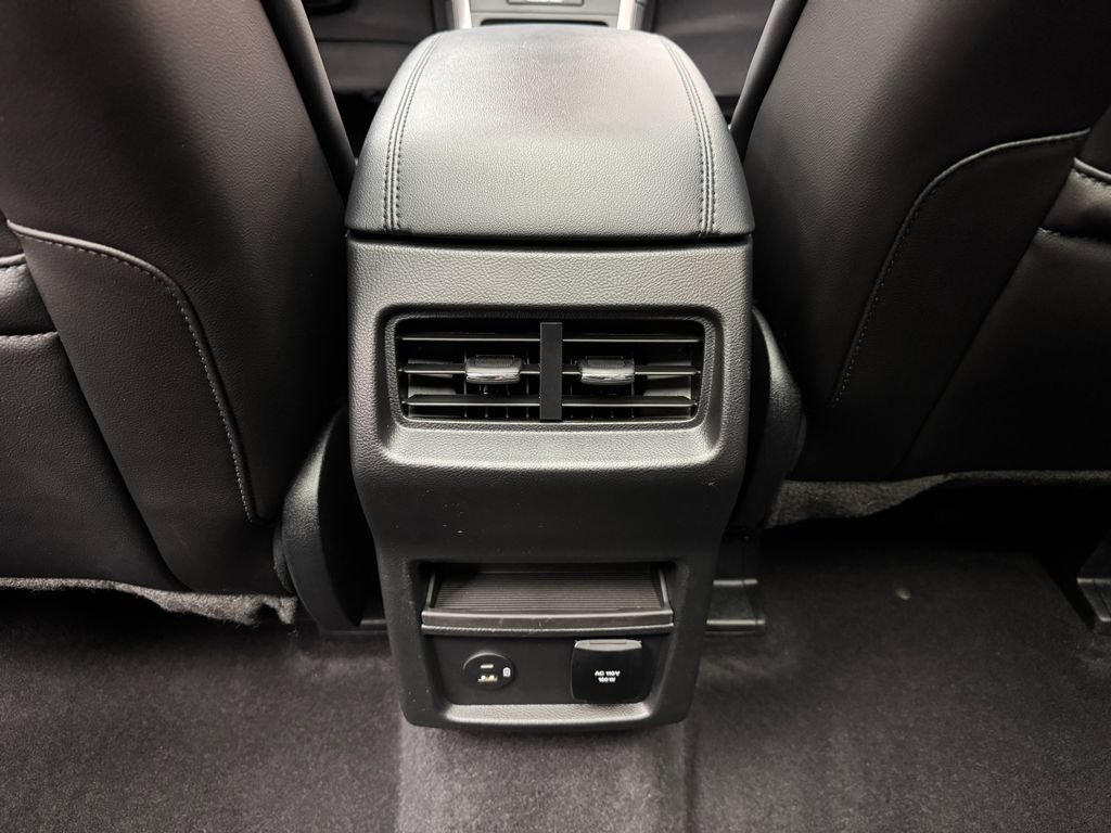 Certified 2022 Ford Edge SEL w/ Convenience Package AWD/4WD image 12