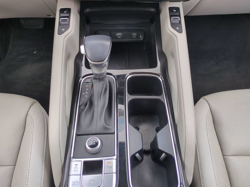 Used 2023 Kia Telluride EX w/ EX Captain's Chair Package FWD image 22