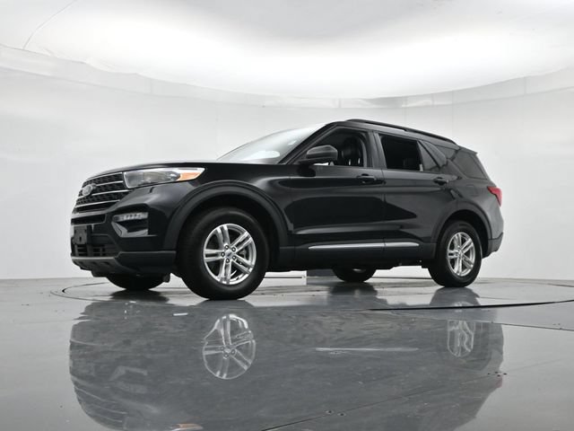 Certified 2023 Ford Explorer XLT w/ Equipment Group 202A AWD/4WD image 39