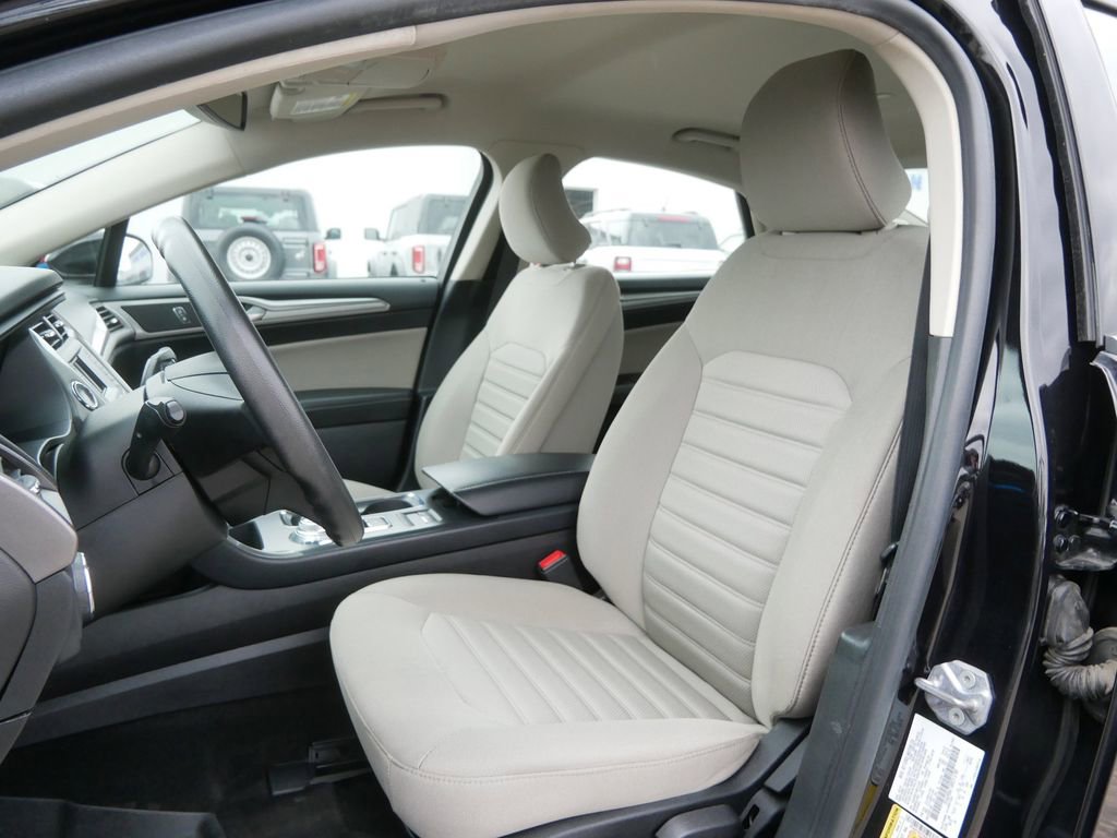 Certified 2019 Ford Fusion S FWD image 9