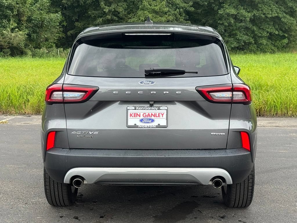 Certified 2023 Ford Escape Active AWD/4WD image 10