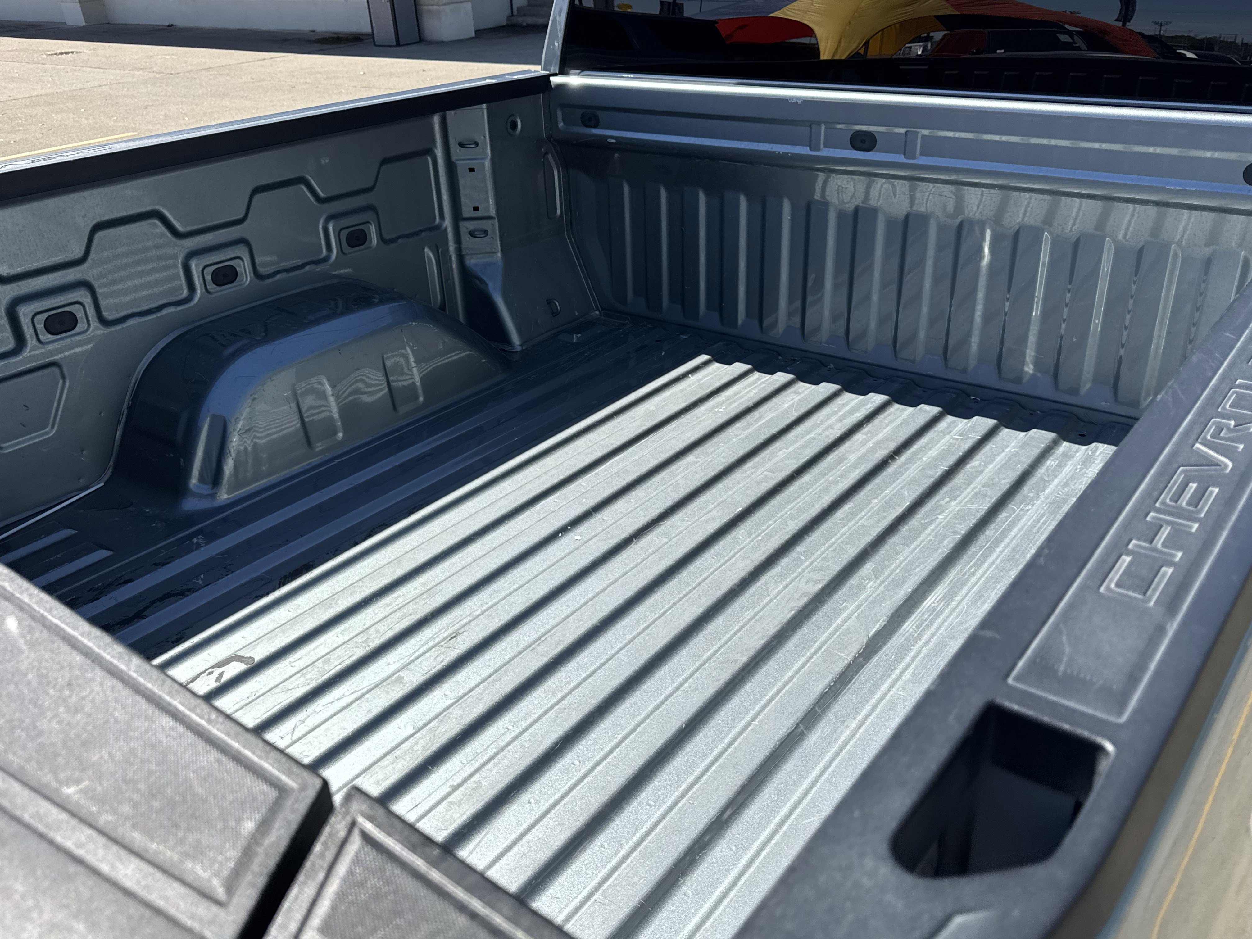 Used 2024 Chevrolet Silverado 1500 LT image 9