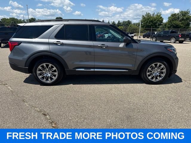 Certified 2025 Ford Explorer Active w/ Active Comfort Package AWD/4WD image 10