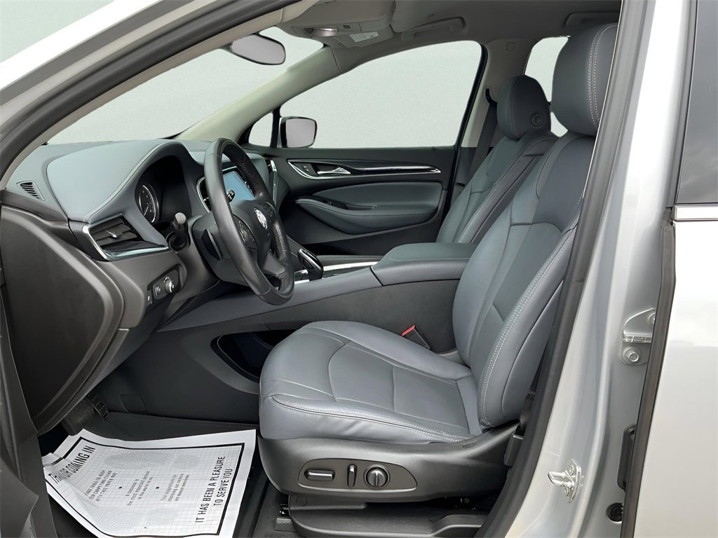 Used 2021 Buick Enclave Essence w/ Sport Touring Edition image 29