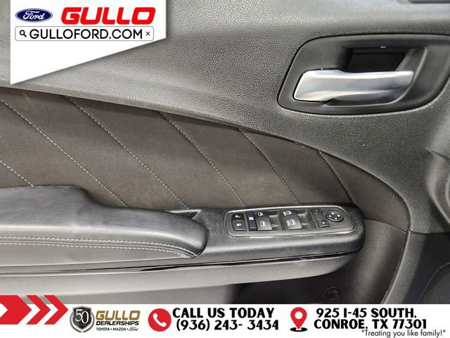 Used 2022 Dodge Charger R/T w/ Blacktop Package image 19