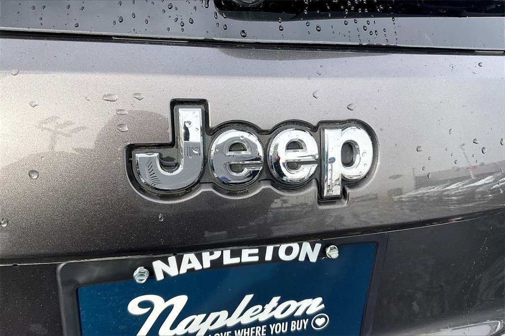 Used 2019 Jeep Grand Cherokee Limited w/ Luxury Group II image 30