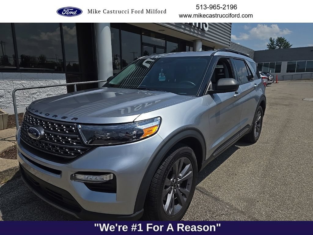 Certified 2021 Ford Explorer XLT w/ Equipment Group 202A AWD/4WD image 1