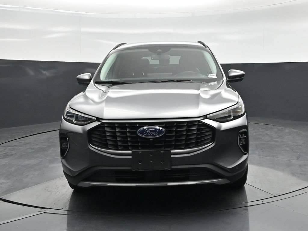 Certified 2023 Ford Escape Platinum w/ Premium Technology Package AWD/4WD image 24