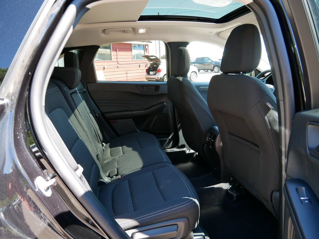 Certified 2025 Ford Escape Active w/ Tech Pack #1 AWD/4WD image 9