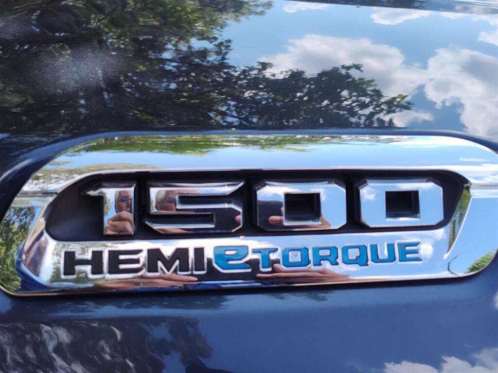Used 2021 RAM 1500 Big Horn AWD/4WD image 3