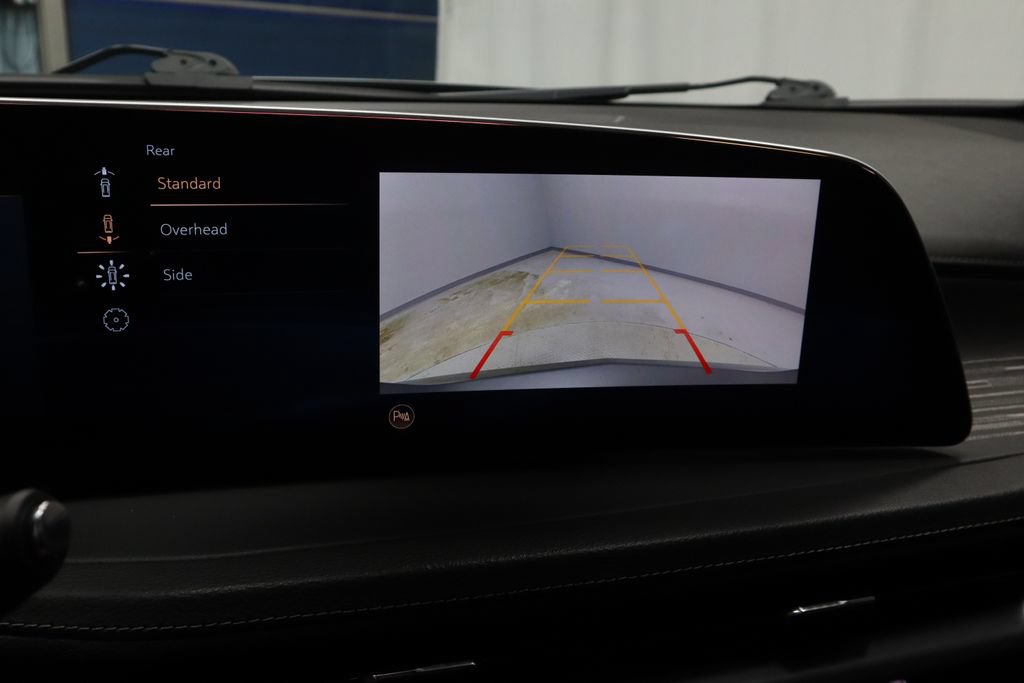 Used 2025 Cadillac XT4 Premium Luxury AWD/4WD image 4