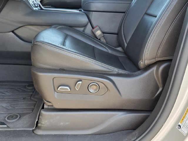 Used 2023 GMC Yukon XL Denali w/ LPO, Floor Liner Package RWD image 16