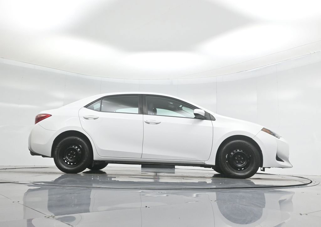 Used 2018 Toyota Corolla L image 10