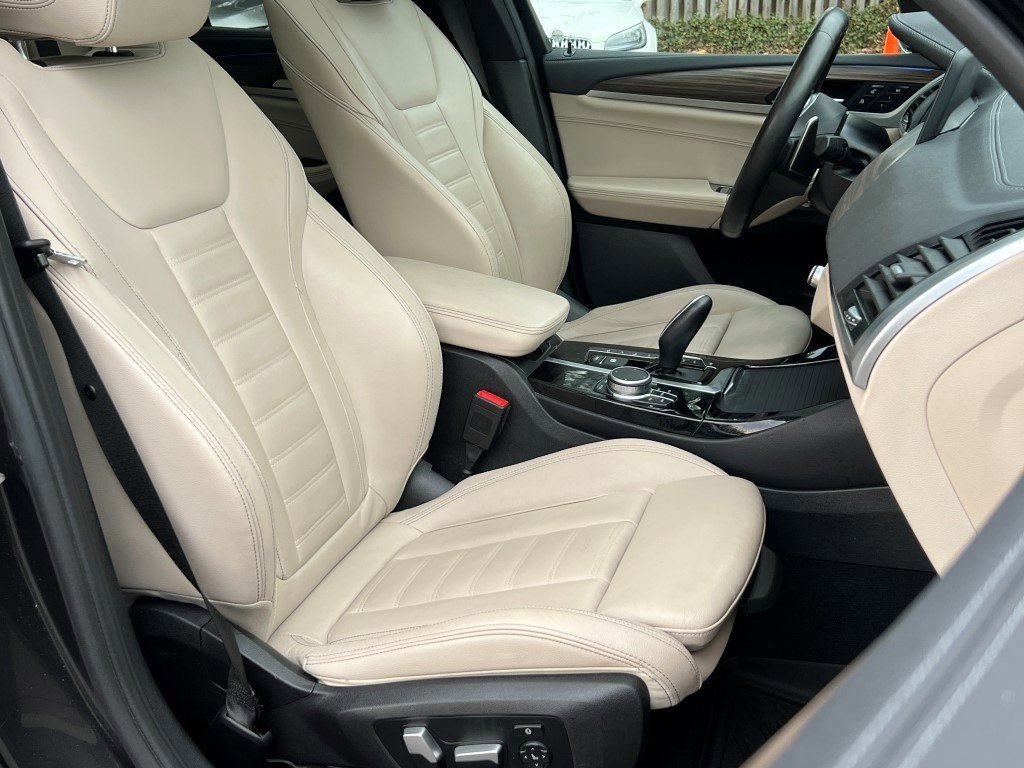 Used 2021 BMW X3 xDrive30e w/ M Sport Package image 11