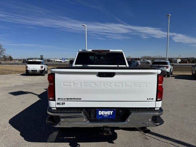 Used 2024 Chevrolet Silverado 2500 LTZ w/ LTZ Convenience Package image 4