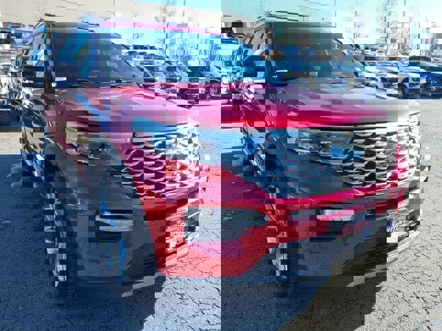 Certified 2021 Ford Explorer Platinum w/ Equipment Group 601A image 2