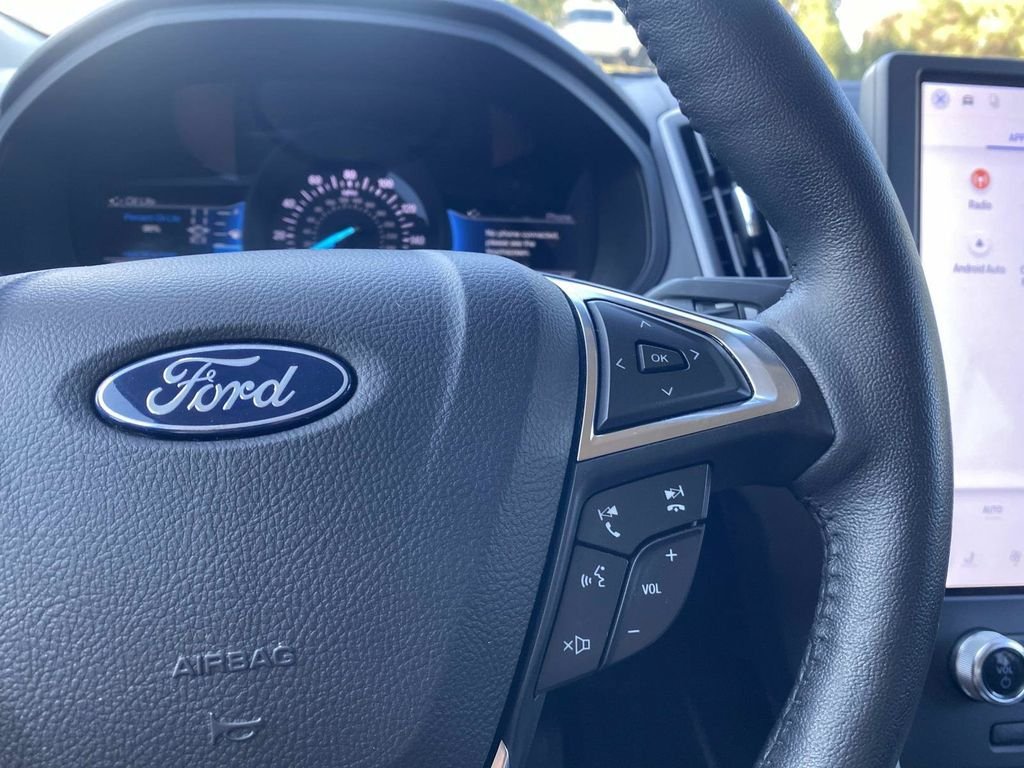 Certified 2024 Ford Edge SEL AWD/4WD image 32