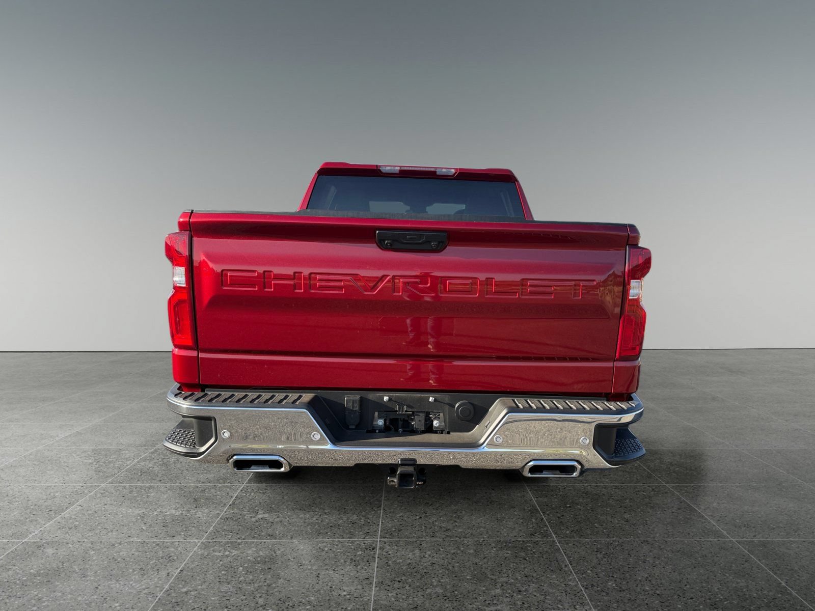 Used 2025 Chevrolet Silverado 1500 LTZ w/ Z71 Off-Road Package AWD/4WD image 5