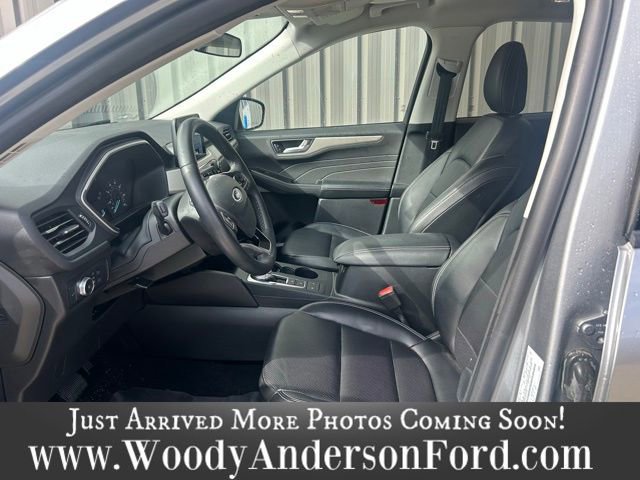 Certified 2022 Ford Escape SEL image 9