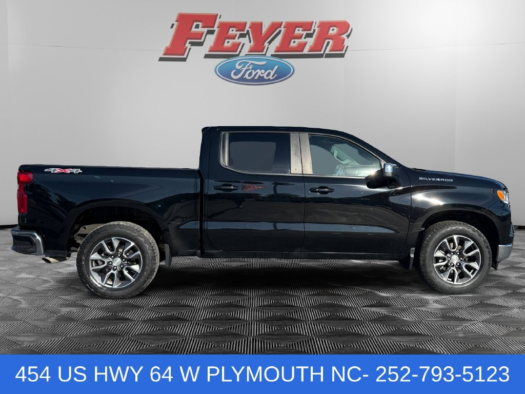 Used 2024 Chevrolet Silverado 1500 LT AWD/4WD image 6